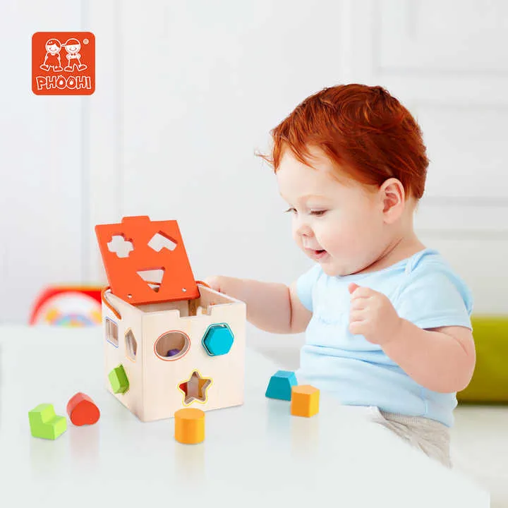 لعبة تعليمية كلاسيكية محمولة للأطفال مصنوعة . Classic Portable Educational Toy for Kids Made of